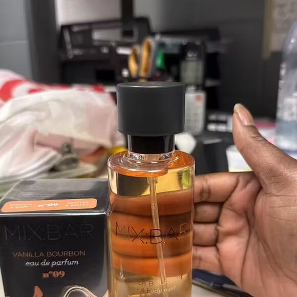 Mix:Bar Vanilla Bourbon Hair & Body Mist No.09 Warm Sweet Scent 2.5oz NEW - Picture 6 of 12